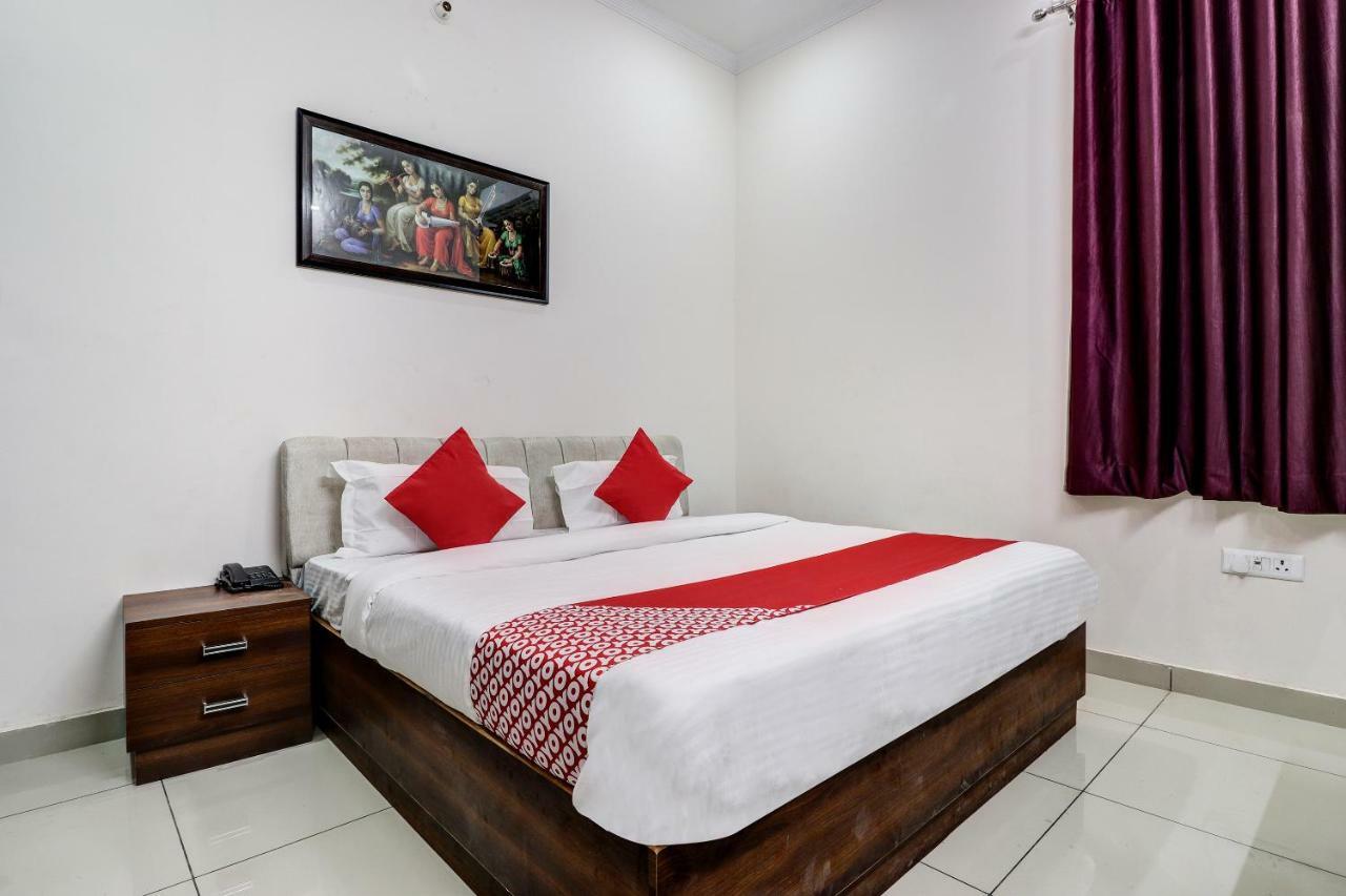 Oyo 38208 Hotel Prakash Kunj Lucknow Ngoại thất bức ảnh